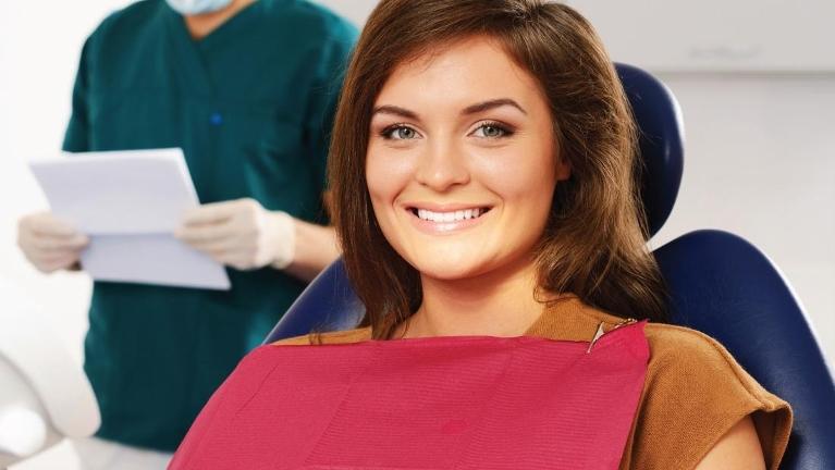 woman at the dentist in jonesboro ar